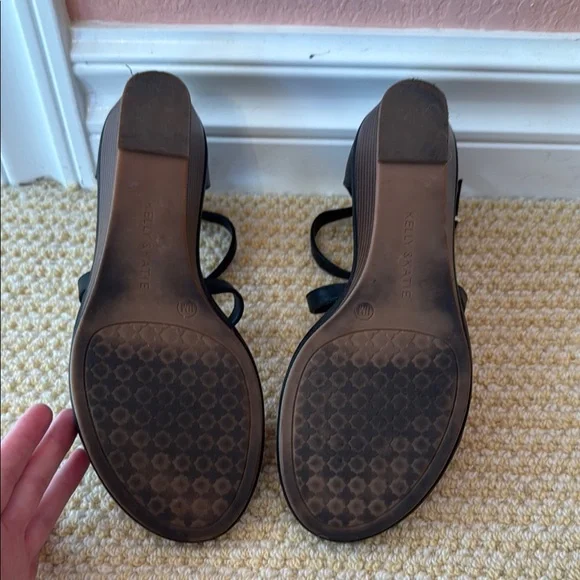 Kelly & Katie Black Strappy Sandals - Picture 7 of 7